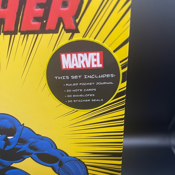 Marvel The Black Panther Deluxe Note Card Set - Picture 8 of 8